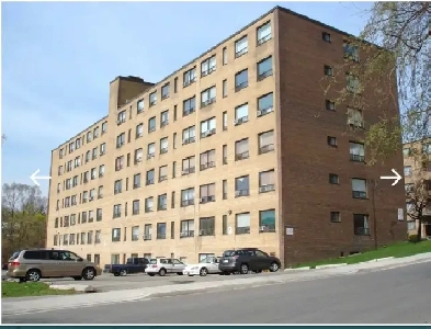 Private room with shared washroom and kitchen Image# 1