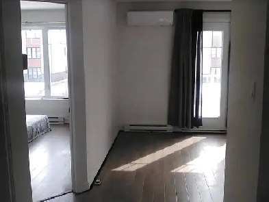 Chambres non meublées à louer   Lire au complet Image# 4