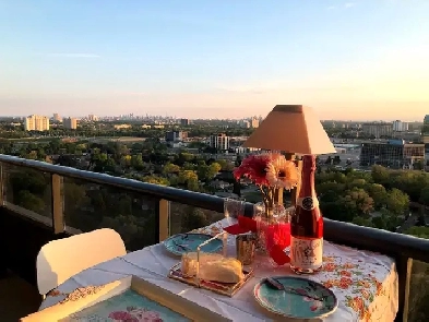 Penthouse Condo Big Bedroom @Sheppard/Pharmacy M1T 0B6