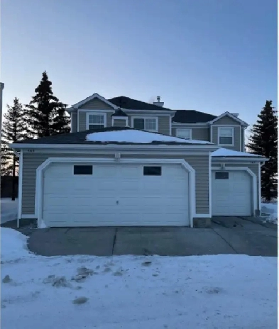 4 Bedroom Home with Basement and 2 car Attached garage. Image# 1