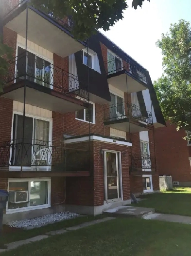 4 1/2 for rent in Laval Image# 1