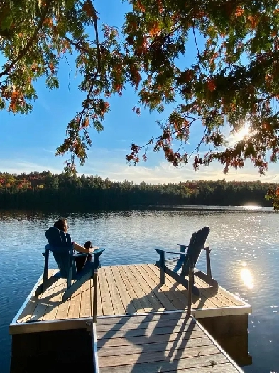 Chalet en bois Airbnb avec accès au lac Image# 2