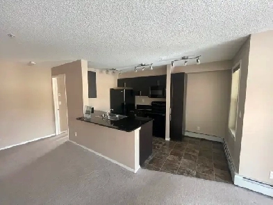 2 Bed   2 Bath Condo Unit for Rent in Downtown Cochrane Image# 2