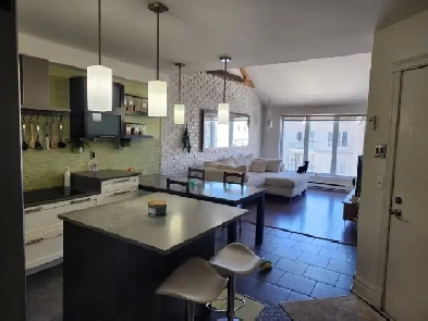 Condo à louer Image# 1