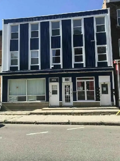 Superbe grand 1 1/2, Marie de l'Incarnation, Libre Image# 1