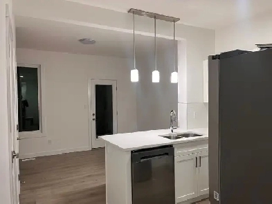 3 bed 2 bath townhouse for rent Image# 1