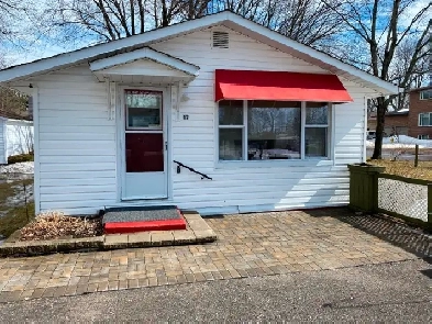 Deluxe cottage for rent Image# 1