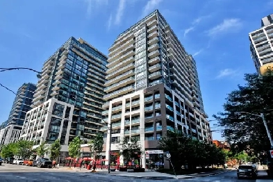 Stunning 2-Bed, 2-Bath Corner Unit in Downtown Toronto!