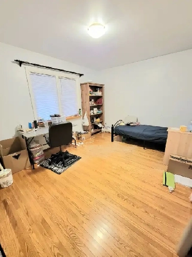 Room near UTM Image# 1