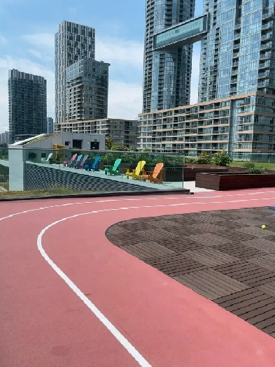 Room for rent in downtown core location