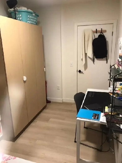 Spacious and Furnished Room for Sublet Near Dalhousie Image# 1