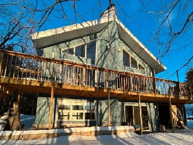 Maison 2 étages à vendre à Chelsea Image# 1