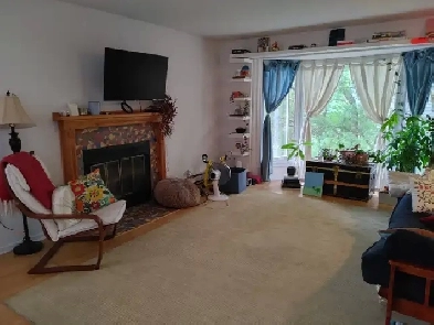 Nice condo apt. 2 BR   1 room for home office, great location Image# 1