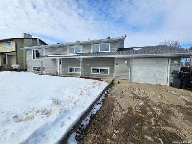 NEW LISTING 203 - 1st Street SW | Goodsoil Image# 9