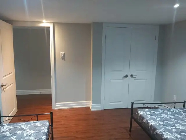 Basement Large Single Room for rent Available, Scarborough in City of Toronto,ON - Room Rentals & Roommates