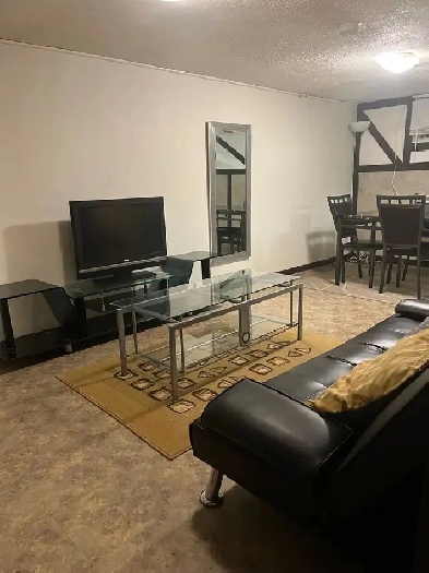 1 bedroom unit- Basement RENT Image# 1