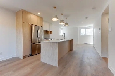 Condo, Appartement neuf à louer Bromont 4 1/2 Image# 1