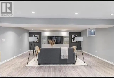 Basement Unit available for female working professional in April Image# 1