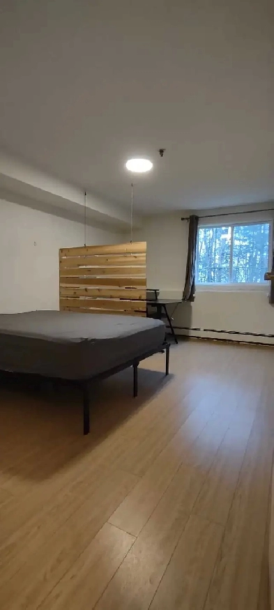 Room with walk in closet for female Image# 1