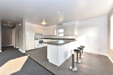 Attention Students: Perfect House for Your Group of 5! Image# 1