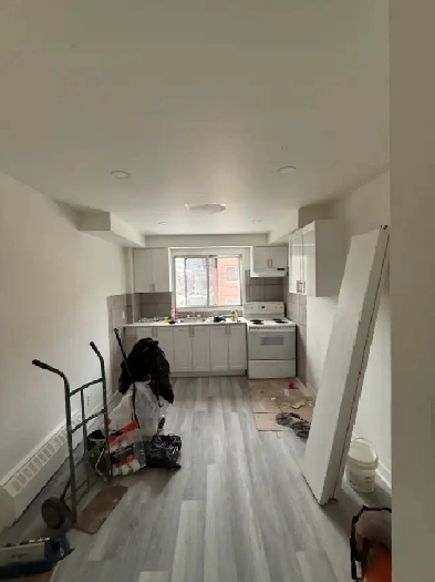 4 1/2 Apt LIBRE   Visite VENDREDI entre 11:00 et 3:00 Image# 1