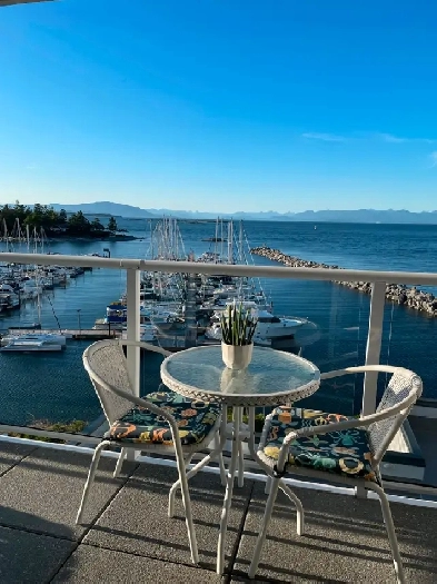 $525,000 WATERFRONT 3555 OUTRIGGER NANOOSE BAY VANC.ISLAND BC Image# 1