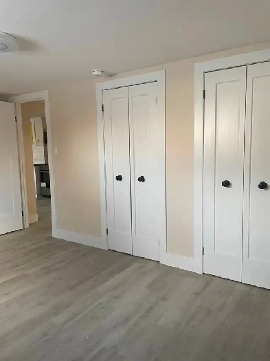 3 bedroom house with full bathroom and one powder room Image# 1