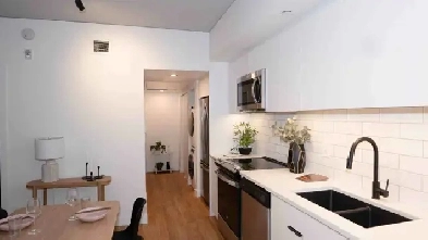 Spacious 1-Bedroom Apartment for Sublet – Exchange District Image# 1