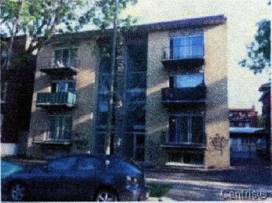 Verdun  Grand 5-1/2, 4 électros inclus, métro, Juillet Image# 1