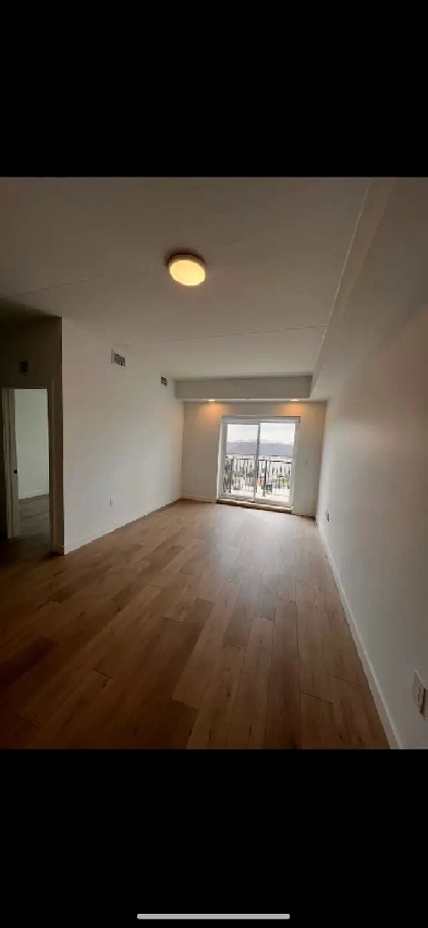 1 Bedroom Apartment in Bridgwater for Sublet - May 1 - Sep 1 Image# 1