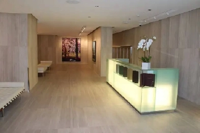 Telus garden,2 bed 2 bath,1 parking w/spectacular mountain view Image# 1