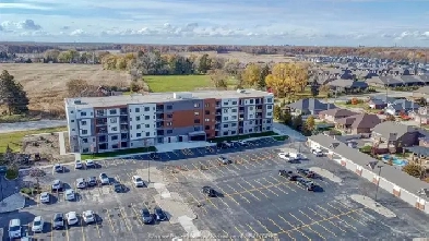4578 Huron Church Line Road #507, LaSalle ON Image# 2