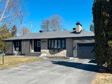 Bungalow home for rent - Manotick Image# 1