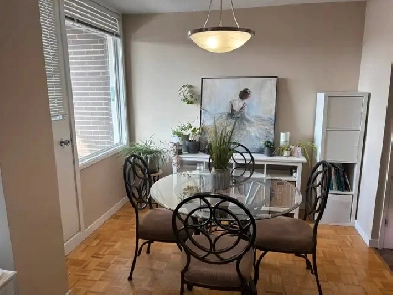 1 Bedroom Apartment Available June 1 (5 months left on lease) Image# 1