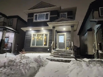 Gorgeous 4-Bedroom, 3-Bath Home for Rent in North Edmonton, A Image# 1