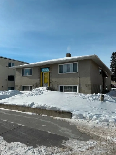 On the Premier 124 Street 1 & 2 BD Apartments Image# 1