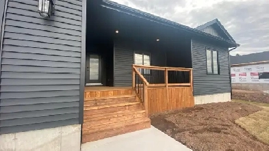 NEW CONSTRUCTION 5 bed, 3bath Quispamsis with a view! Image# 2