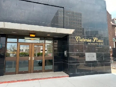 Conveniently Located 938 SqFt Condo in the heart of Downtown! Image# 1