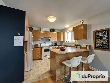 Condo à vendre , 4 1/2 rez-de-jardin, Chambly , 885 pc, 319900$ Image# 1