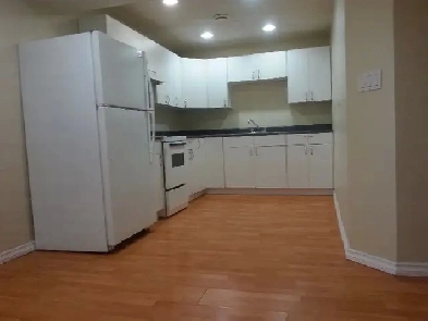 APRIL 1ST CUTE N COZY 2 BDRM BSMT SUITE IN A NICE SOUTHSIDE AREA Image# 1