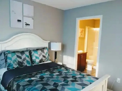 Stylish 3-Bedroom Townhouse in The Orchards – Available April 1 Image# 1