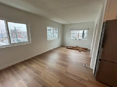 $2,110 / 1br - 650ft2 - Mount PleasantRenovatedWasher/Dryer Image# 1