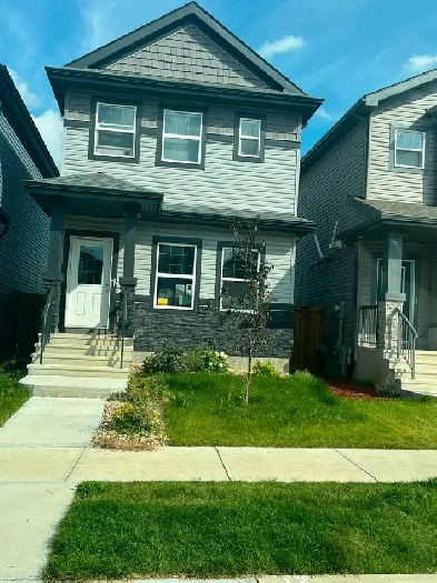 3 Bedroom & 2.5 Bath single house with Double detached garage Image# 1