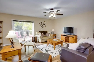 One Bedroom Country Coachhouse - Military IR Image# 9