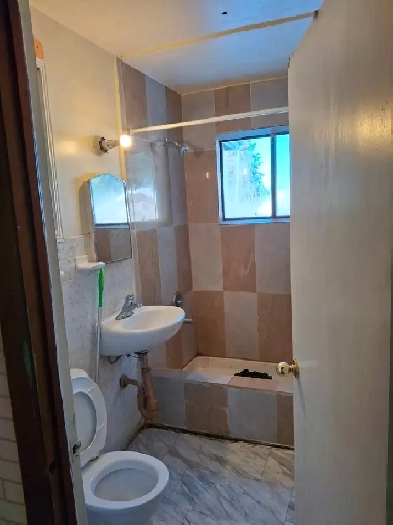 $550 single room for student