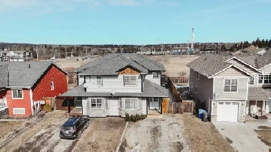 AFFORDABLE 1/2 DUPLEX IN EVERGREEN ESTATES! Image# 10