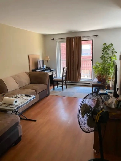 Repentigny, Laurier beau grand 41/2  à l'étage Image# 1