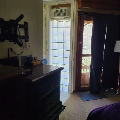 King Size Room in Westsyde Image# 3