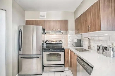 Furnished Room for Rent – 17th Floor Condo ($949) | Male Only Image# 1