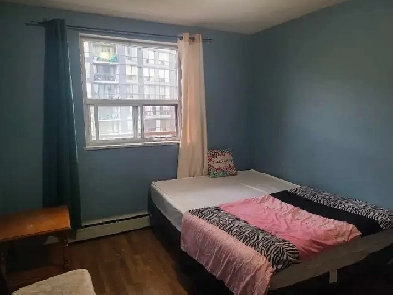 155 Charlton.Ave.East Image# 1